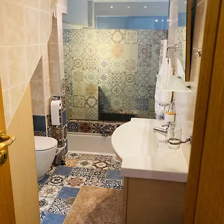 Lägenhet Greg's Cozy Apartment, Up To 4 Guests In Kalamaria Thessaloníki