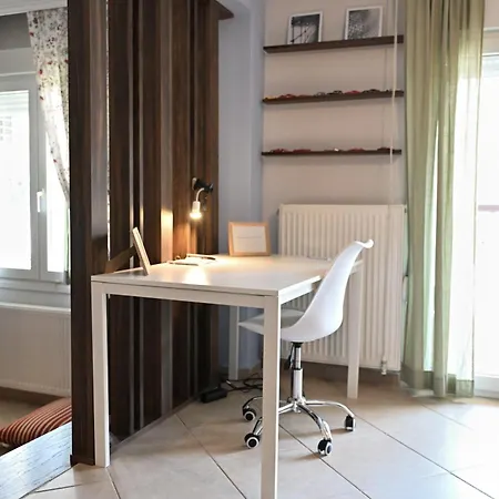 Lägenhet Greg's Cozy Apartment, Up To 4 Guests In Kalamaria Thessaloníki