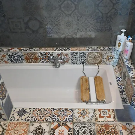 Greg's Cozy Apartment, Up To 4 Guests In Kalamaria * Thessaloniki