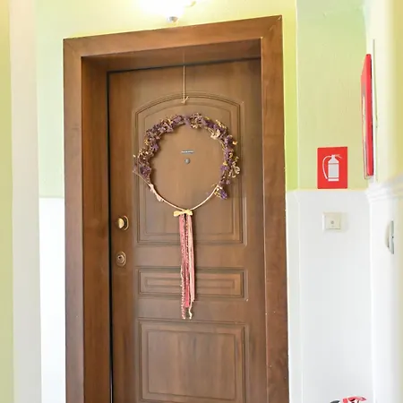 Greg's Cozy Apartment, Up To 4 Guests In Kalamaria * Thessaloniki